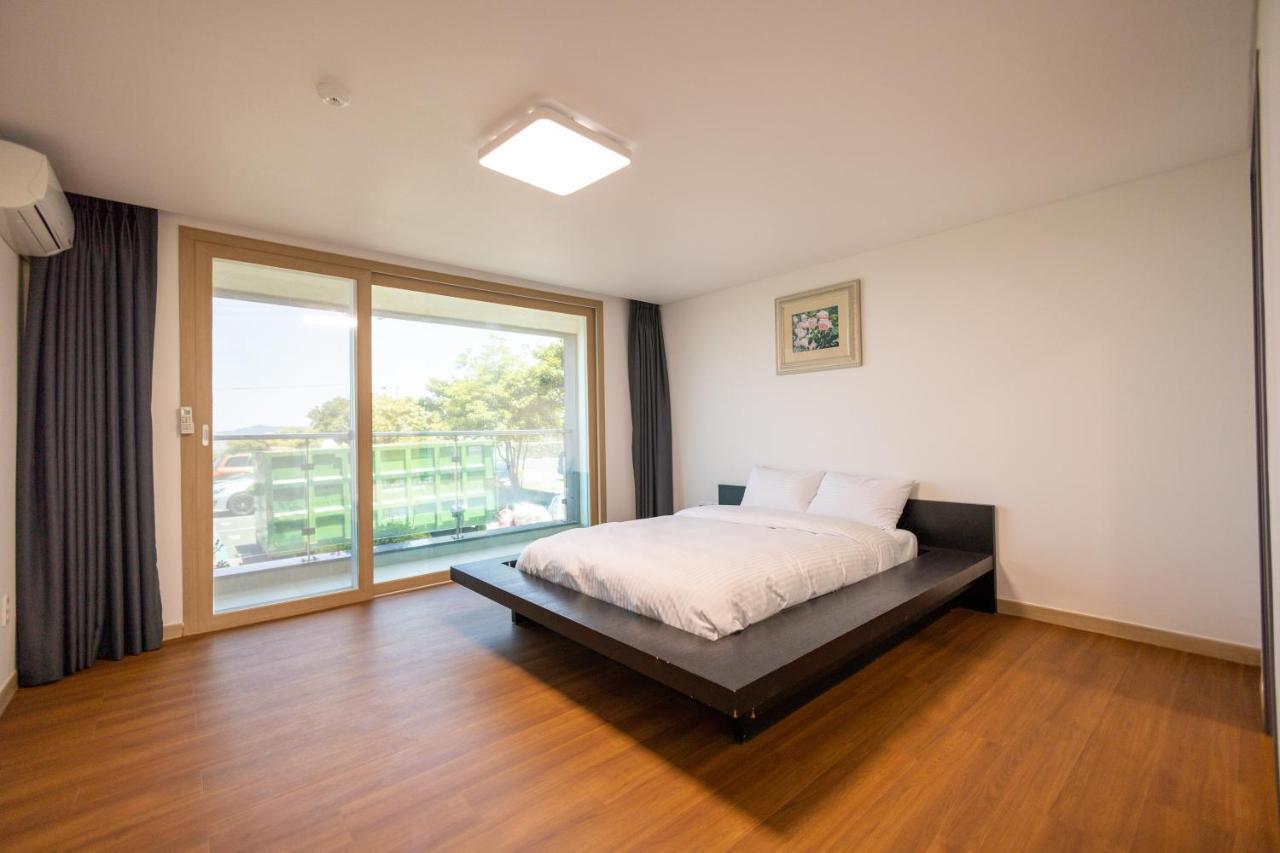Jeju Arumdaun Resort Sihung-ni Exterior photo