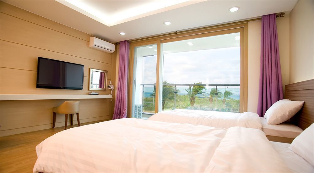 Jeju Arumdaun Resort Sihung-ni Exterior photo